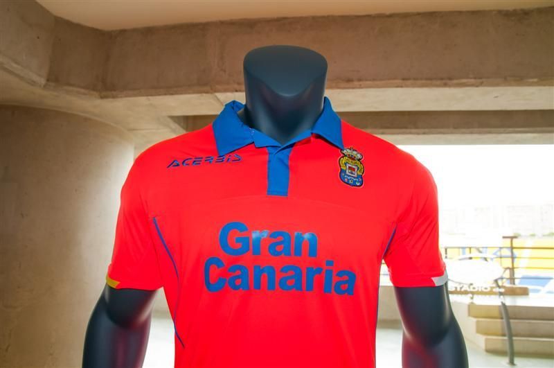 Presentación de las camisetas de la UD Las Palmas