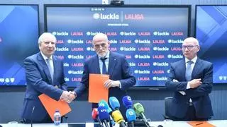 Tebas: "Me alegro mucho de que el Deportivo haya conseguido una paz social, pero debe durar tiempo"