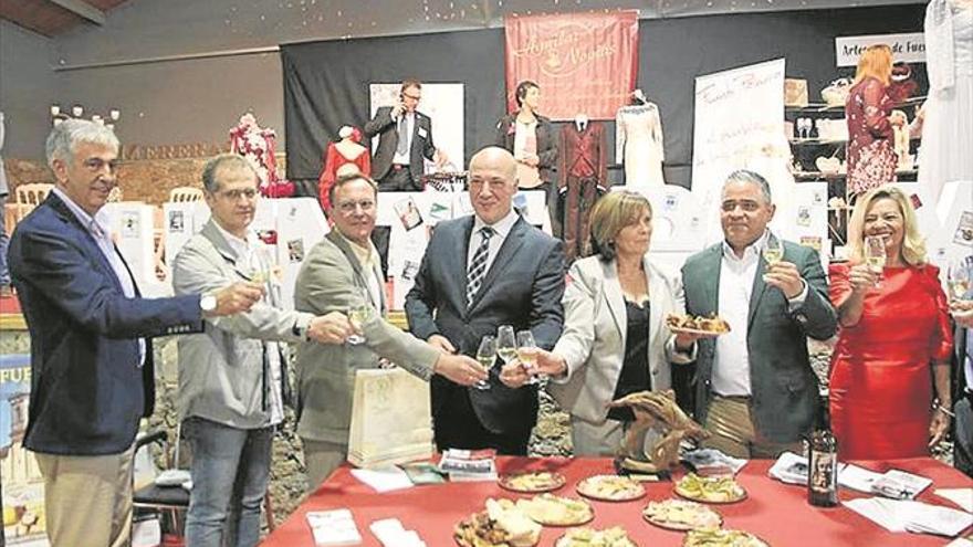 Pedro Abad y Villafranca, invitados a la Feria del Lechón Ibérico de Cardeña