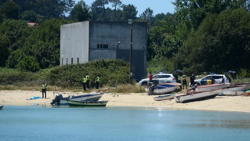 Fallece una avilesina ahogada en una playa de Arousa