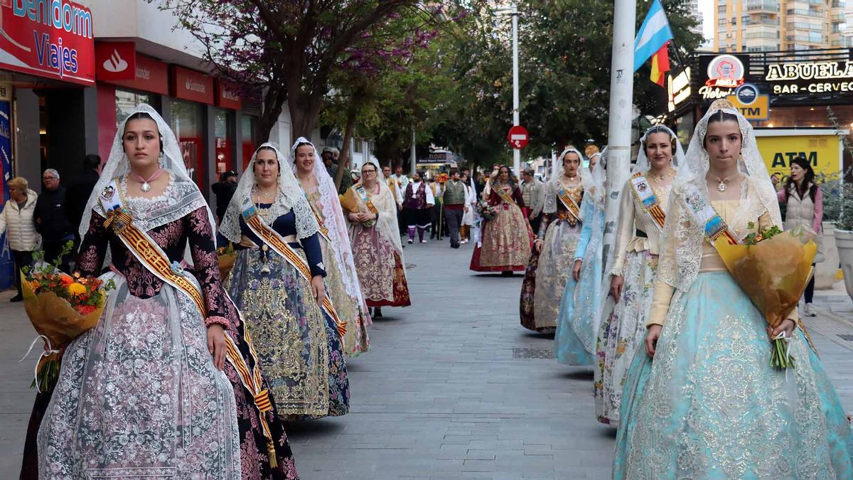 Un momento de la ofrenda de Benidorm.