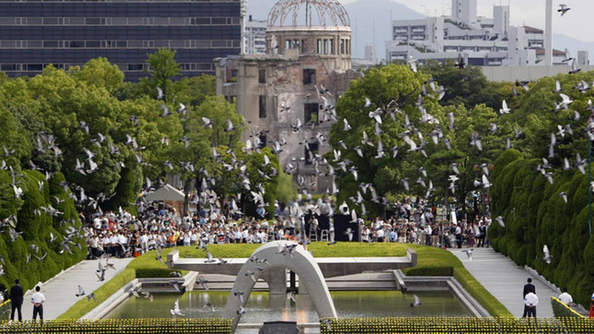 El parque Memorial de la Paz en Hiroshima ha acogido la ceremonia de recuerdo a las víctimas.