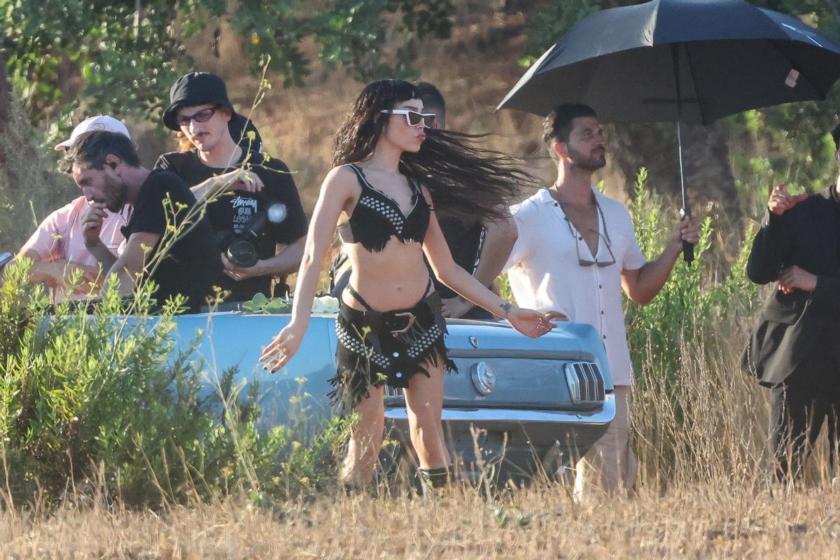 Danna Paola videoclip Aitana