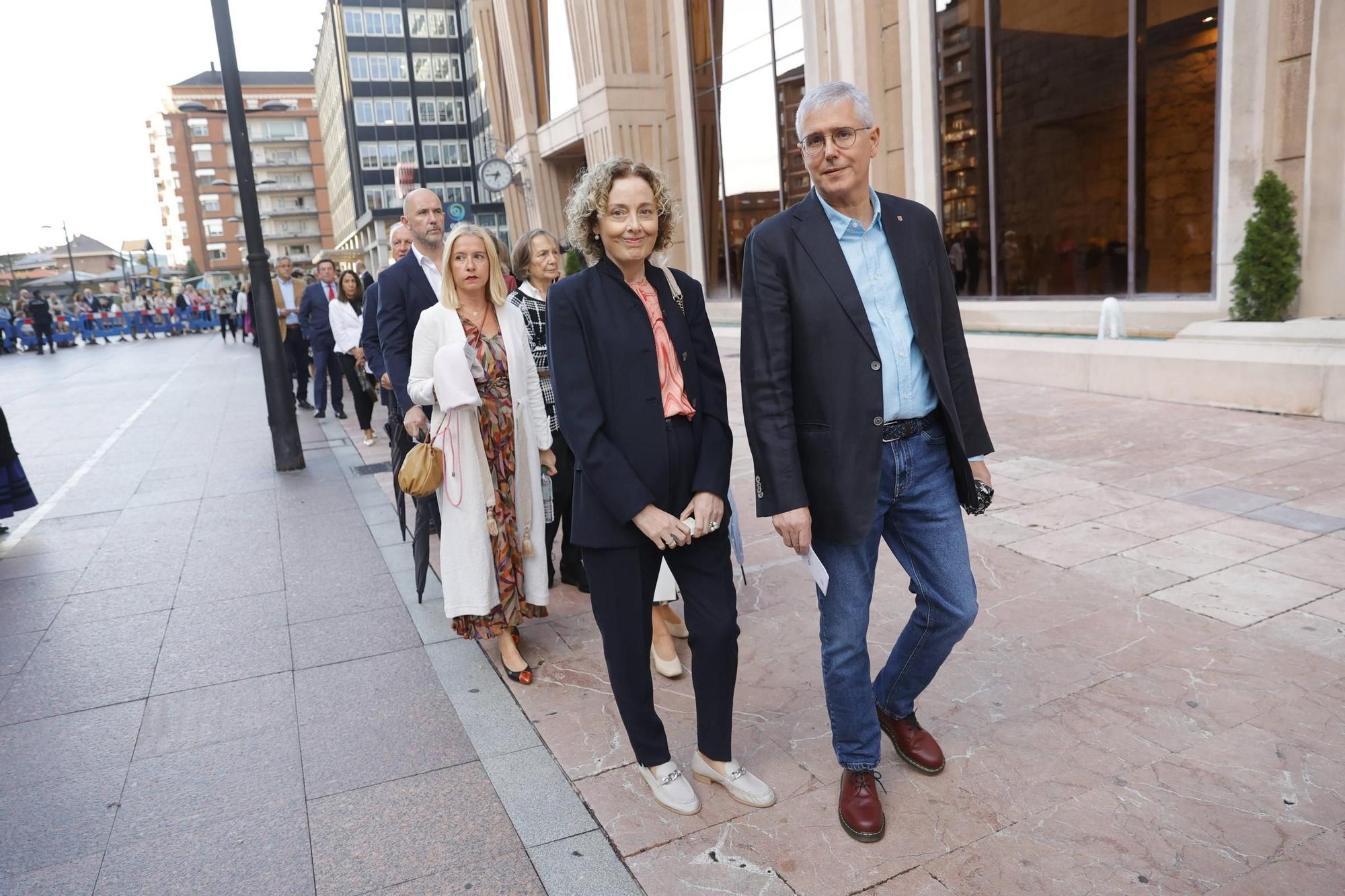 EN IMÁGENES: La Familia Real asiste en Oviedo al concierto de los premios "Princesa de Asturias"