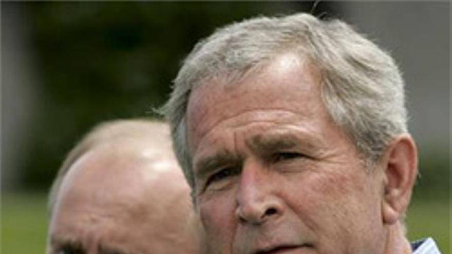 Bush y Putin prometen colaborar contra el programa nuclear iraní