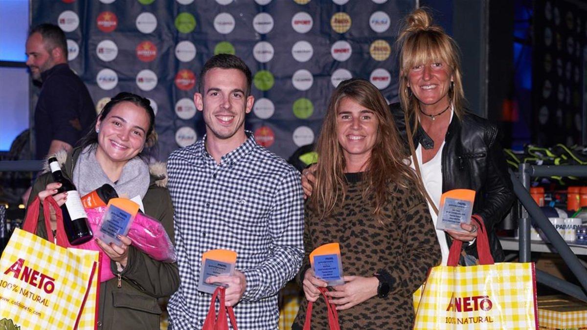 Los jugadores de padel Guinotprunera fiesta final de entrega de premios