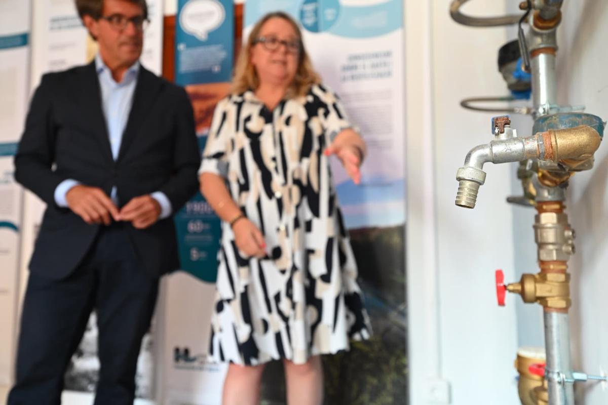 La gerente de Aigües d'Elx explica cómo funcionan los sistemas hídricos más modernos en el Museo del Agua de Elche