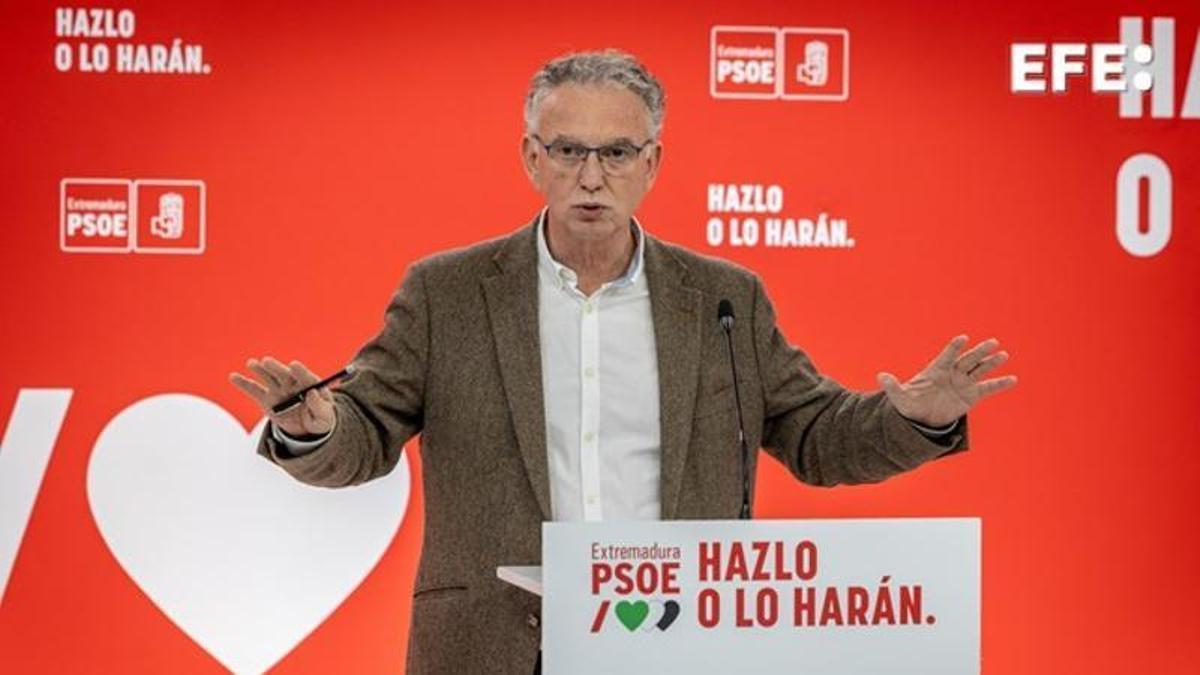 El presidente de la Comisión Gestora del PSOE de Extremadura, José Luis Quintana, ha hecho este martes un llamamiento a la militancia socialista para que acuda a la jornada de votación.