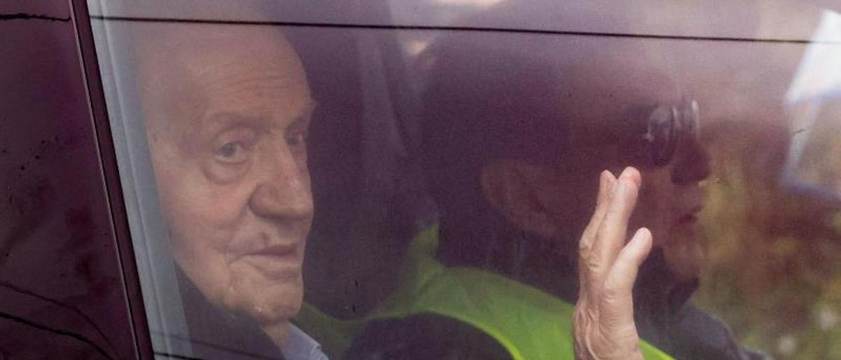 El rei emèrit s’acomiada de Galícia sense arribar a competir però amb la il·lusió de tornar al juny