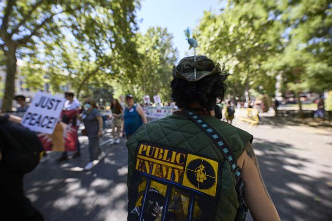 Marcha multitudinaria contra la cumbre de la OTAN en Madrid