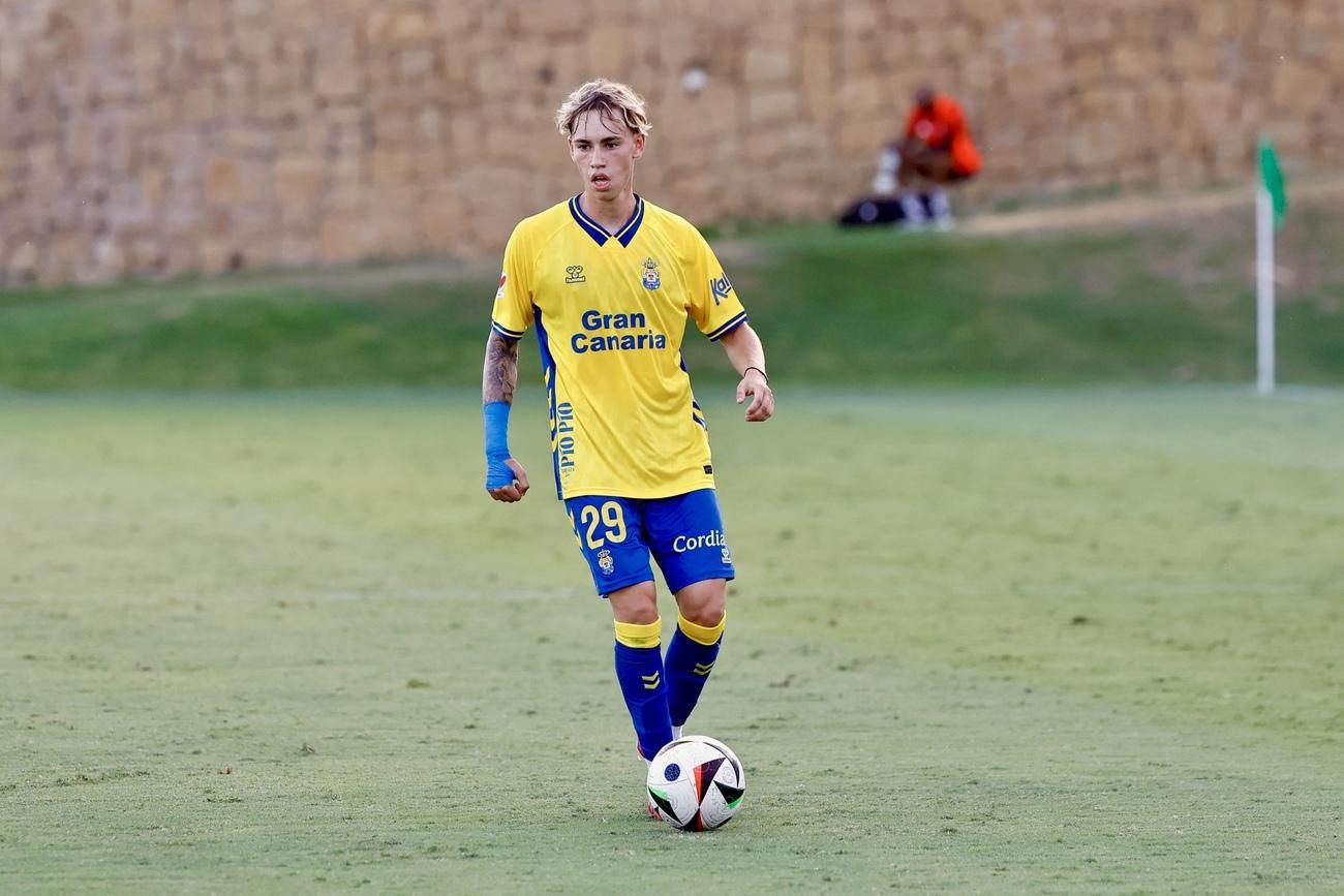El partido Orlando Pirantes FC-UD Las Palmas, en imágenes (0-0)