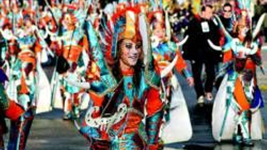 41 comparsas participan en el próximo Carnaval