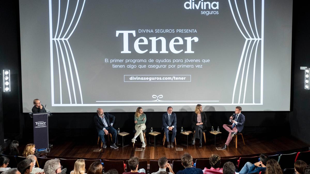 Presentación del programa ‘Tener’ de Divina Seguros de ayuda a los jóvenes.