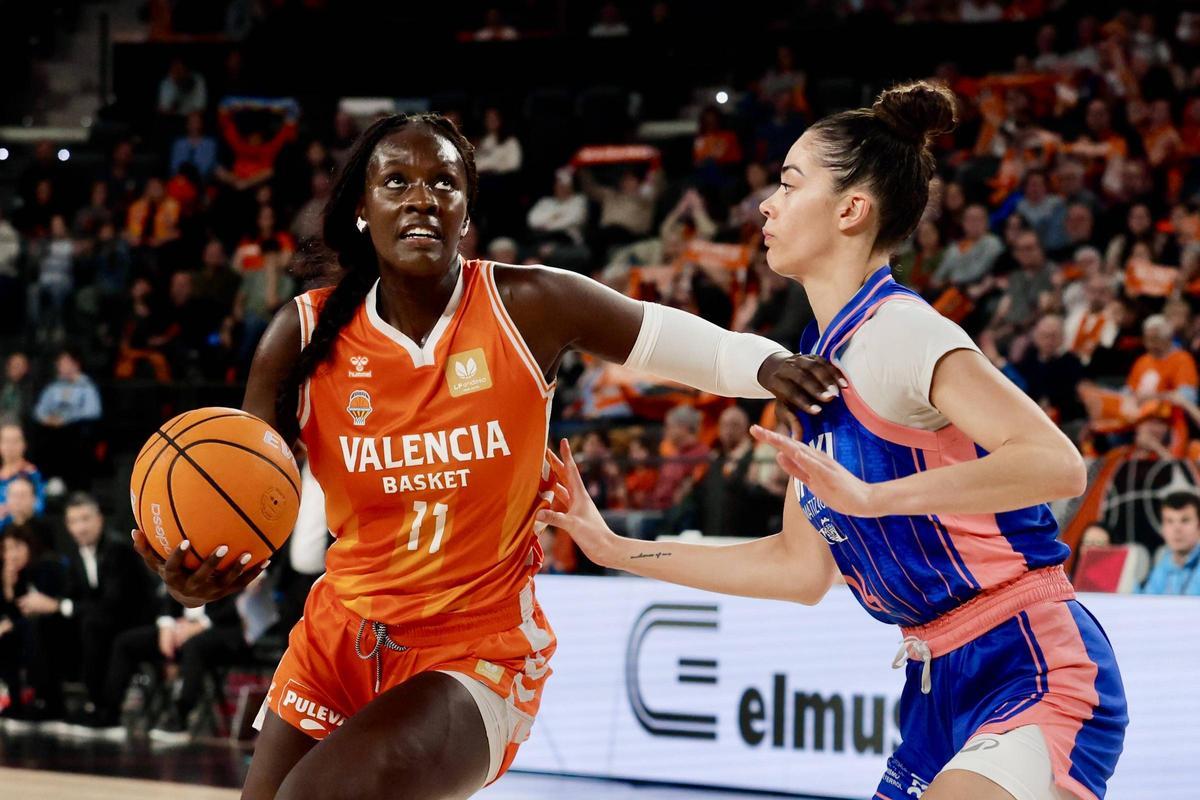 Awa Fam afronta el que va a ser su último partido antes del Draft de la WNBA