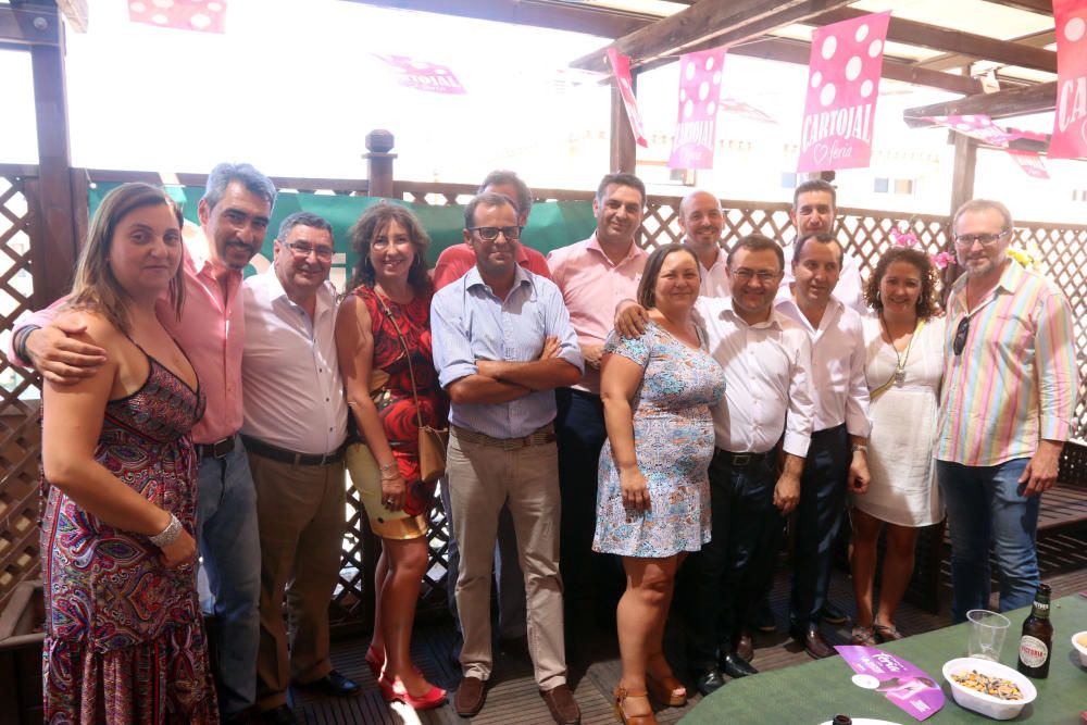 La terraza de La Opinión celebró este jueves su último día de Feria con muchos e ilustres personajes.