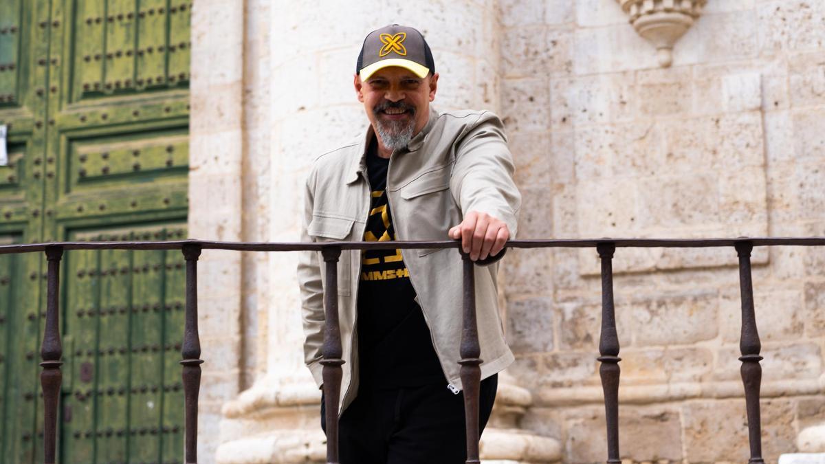 Pérez Gellida, fotografiado en las calles de Valladolid