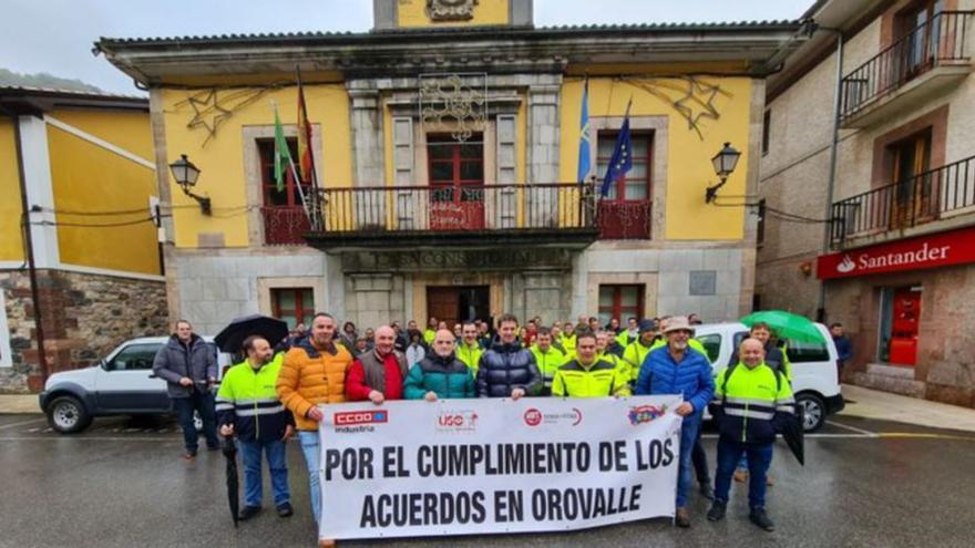 Protesta de trabajadores de Orovalle en Belmonte de Miranda.