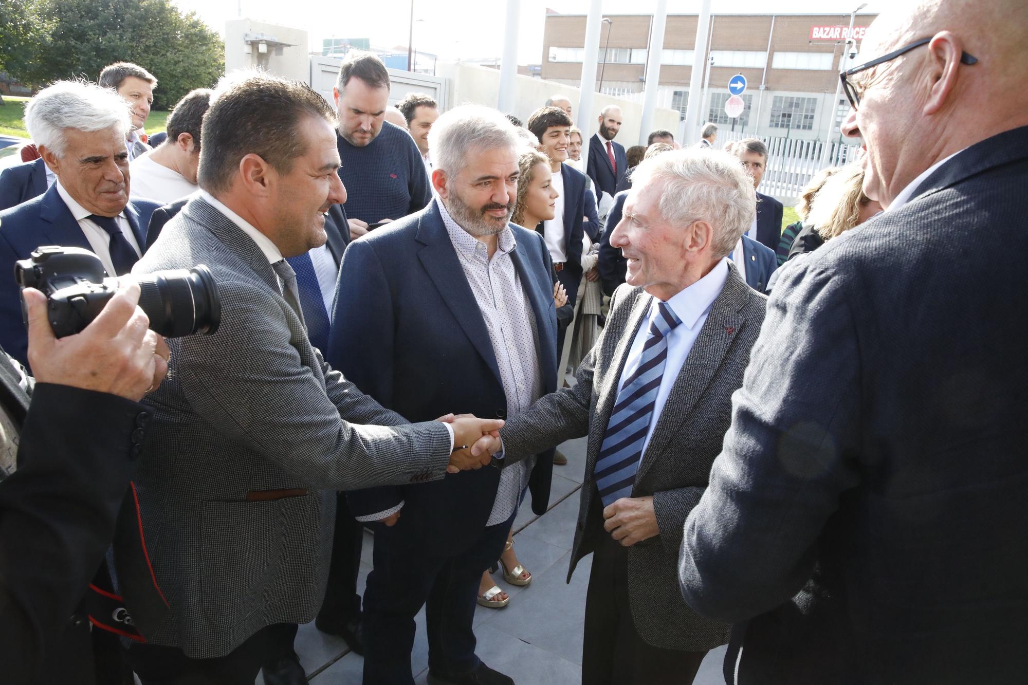 Homenaje a Maxi Martínez en la sede de la Federación Asturiana de Fútbol con la presencia de Luis Rubiales