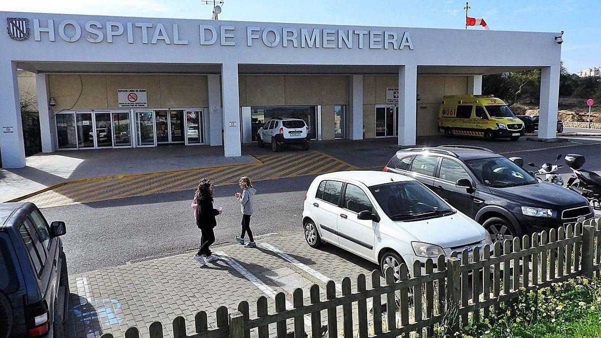 Fachada del Hospital de Formentera, en una imagen de archivo.