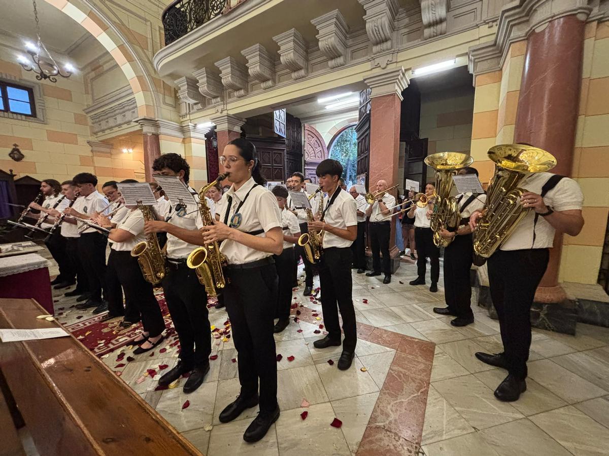 Port de Sagunt: El temporal no frenó la fiesta de la Virgen de Begoña