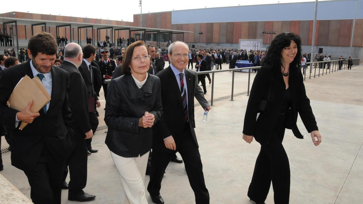 El president Montilla i la consellera Tura en la inauguació de la presó, l'octubre del 2008