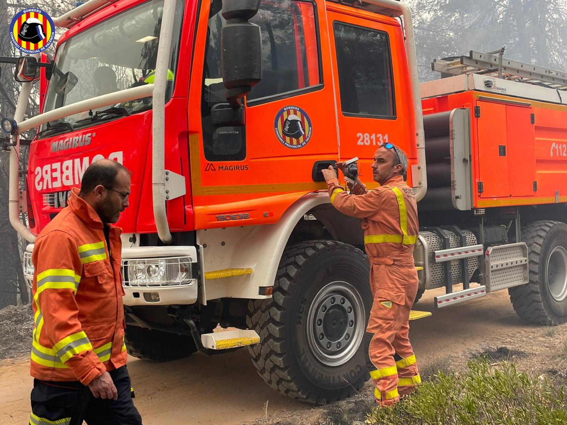 Las fotografías del virulento incendio forestal en Villanueva de Viver