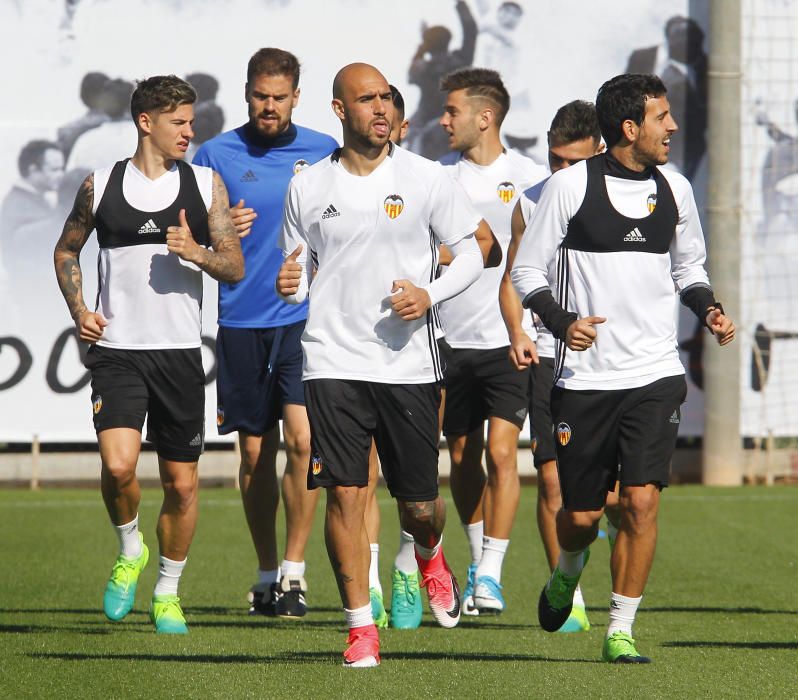 Entrenamiento del Valencia con vistas al Deportivo