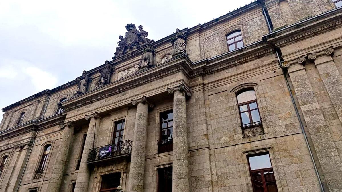 Fachada da Facultade de Xeografía e Historia da USC.