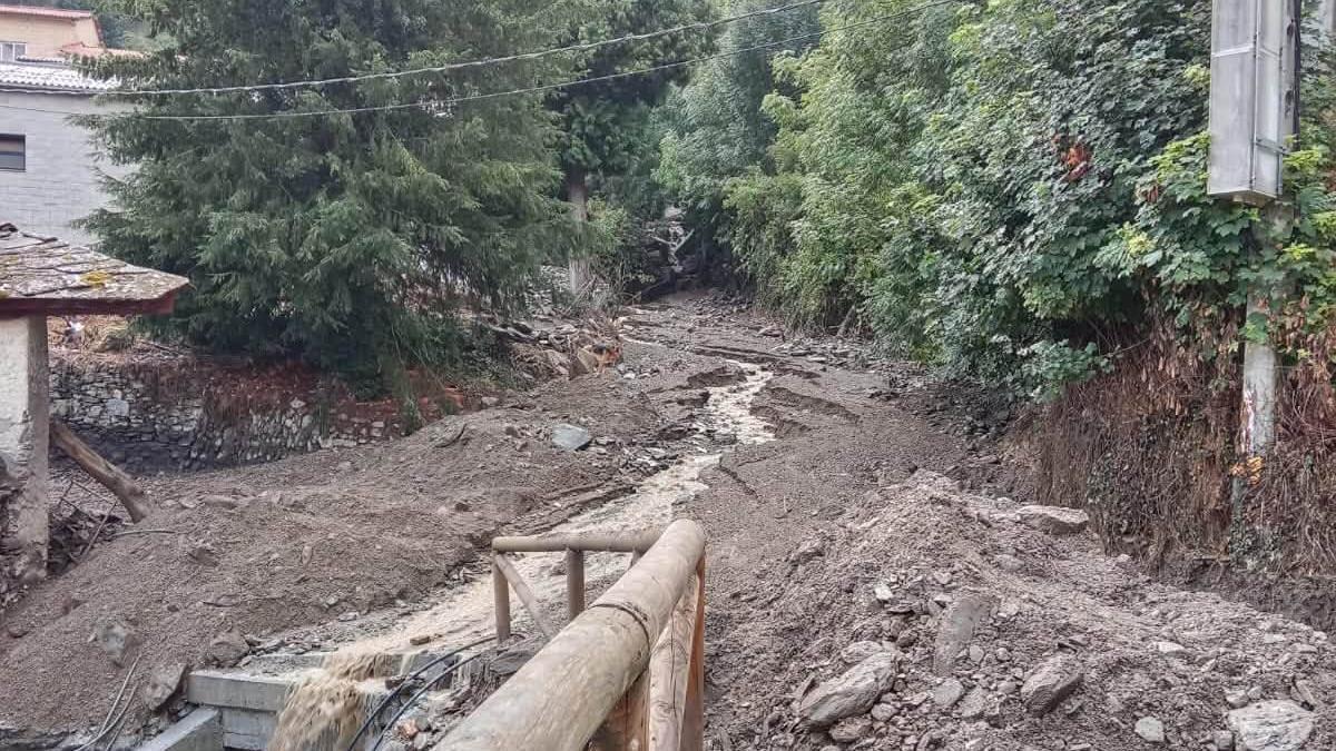 Estado en el que volvió a quedar el pueblo de Llamera tras la tormenta.