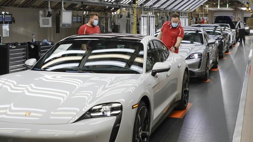Fábrica de vehículos de Porsche.
