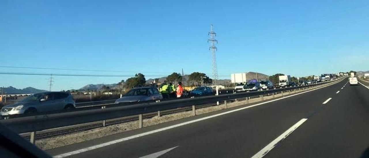 El accidente ocurrido esta mañana en la A-31 a la altura de Novelda.