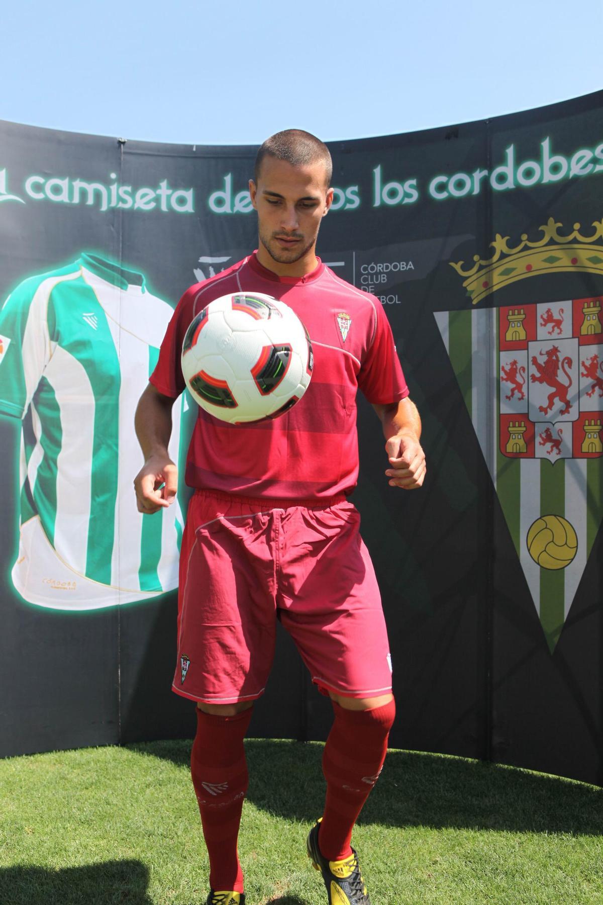 Qué fue de... Jaime Astrain futbolista del Córdoba CF modelo tertuliano ...