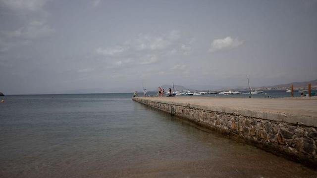 Estado actual del muelle de La Azohía, sobre el que se trabaja en un proyecto de reforma. | LOYOLA PÉREZ DE VILLEGAS