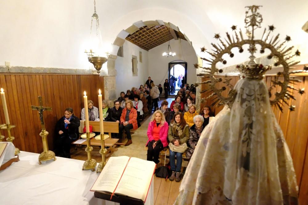 Romería de La Flor en Lena