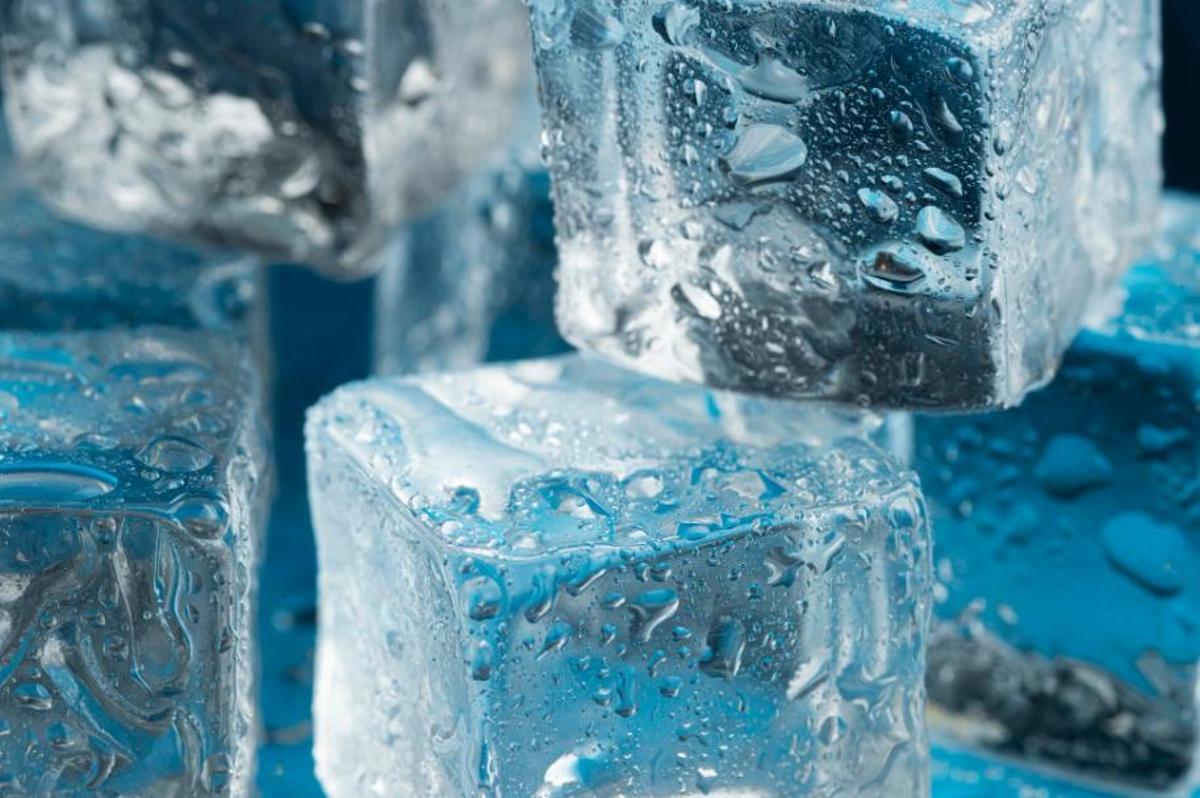 Hielo.