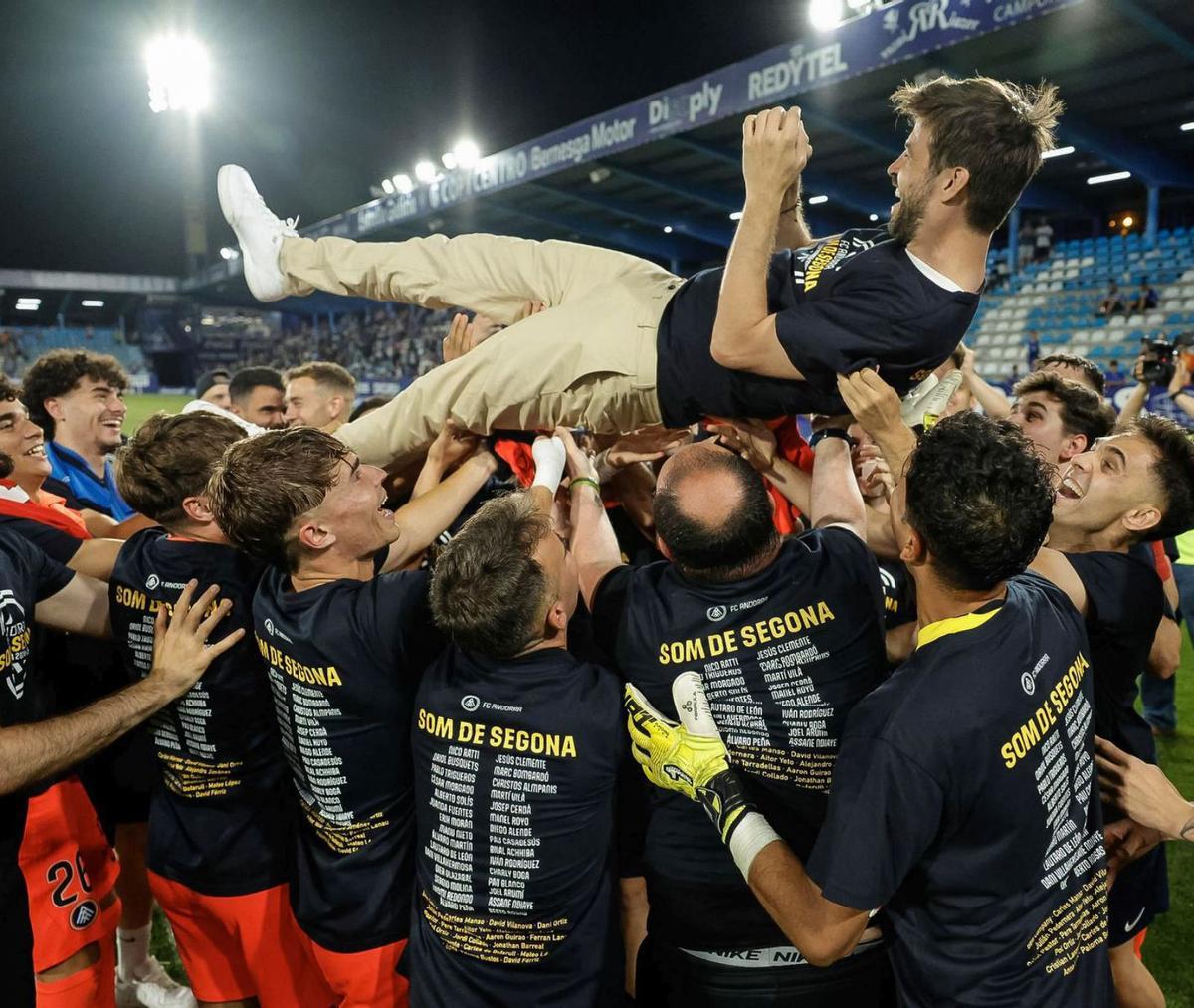 Piqué i Andorra, parella feliç Piqué i Andorra, parella feliç