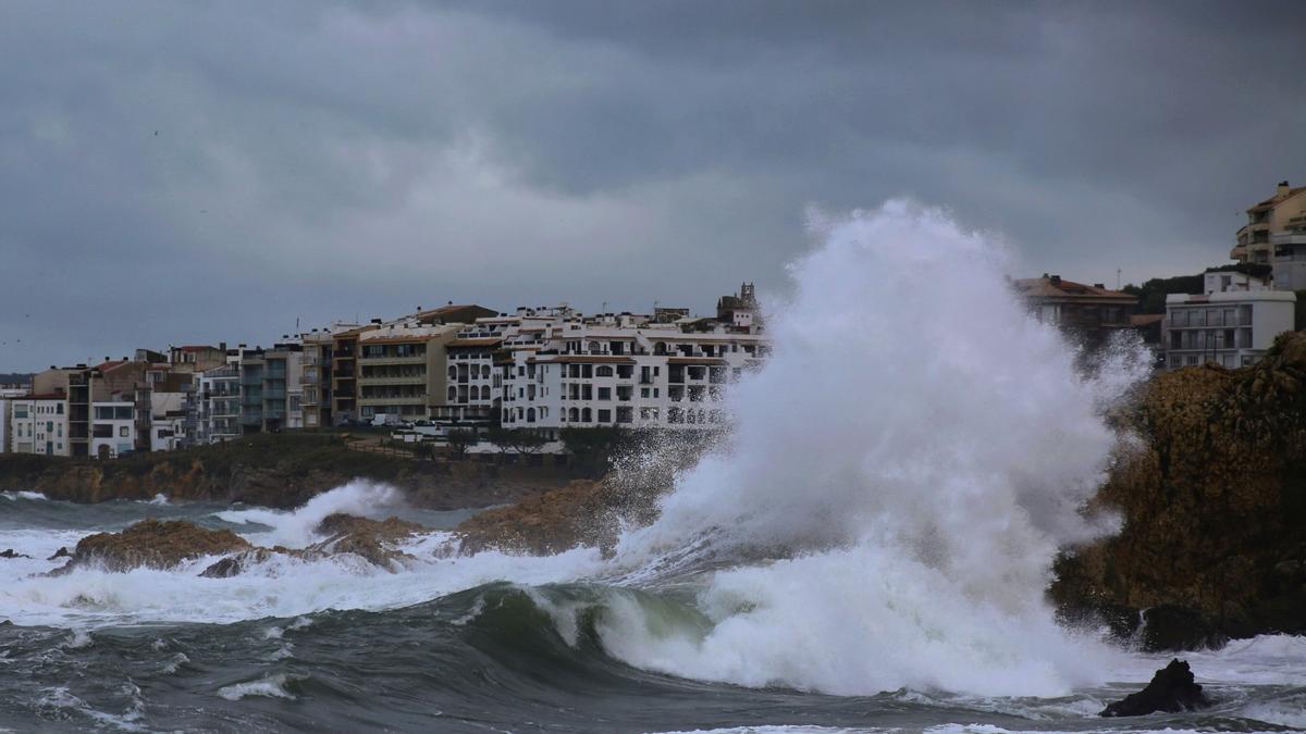 Fotos del temporal a l'Escala