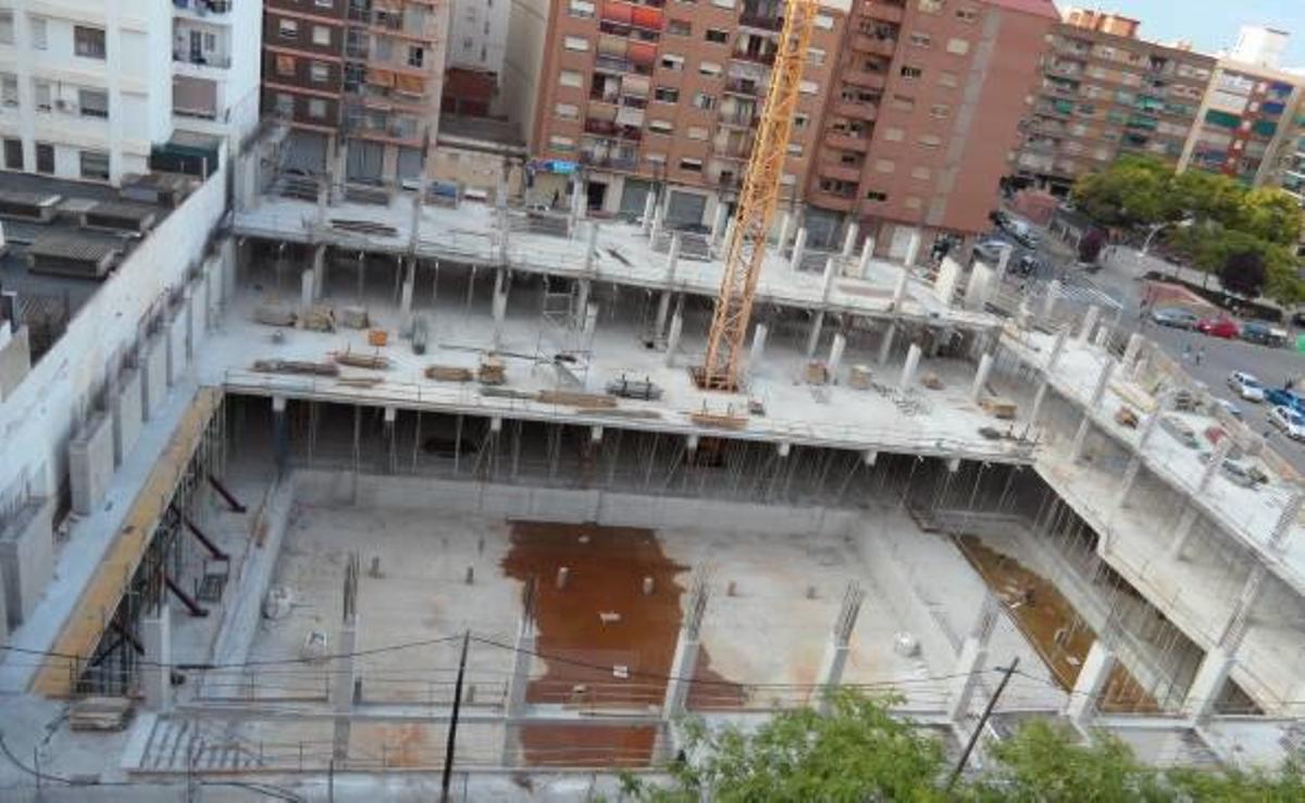 Retoman las obras del polideportivo de Nou Moles tras casi una década paradas