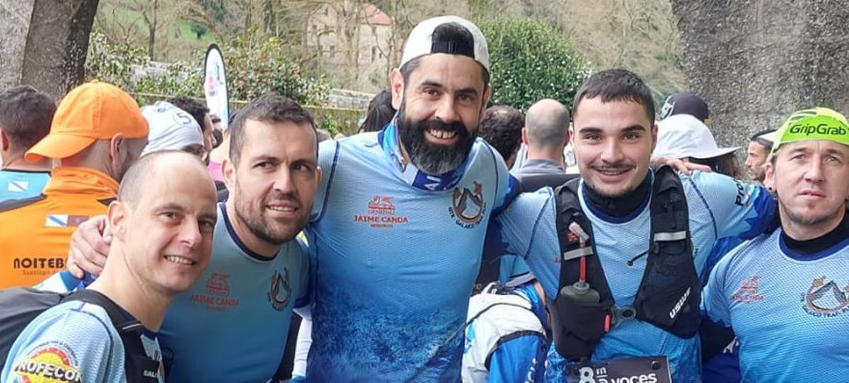 Equipo del GTR Galaico Trail Run que corrió el Trail de Ames. |