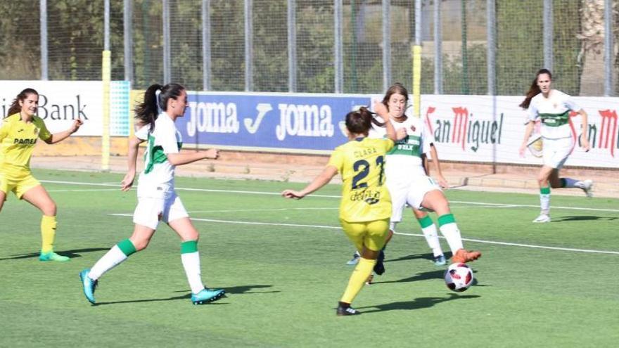 Un instante del encuentro entre el Villarreal y el Elche