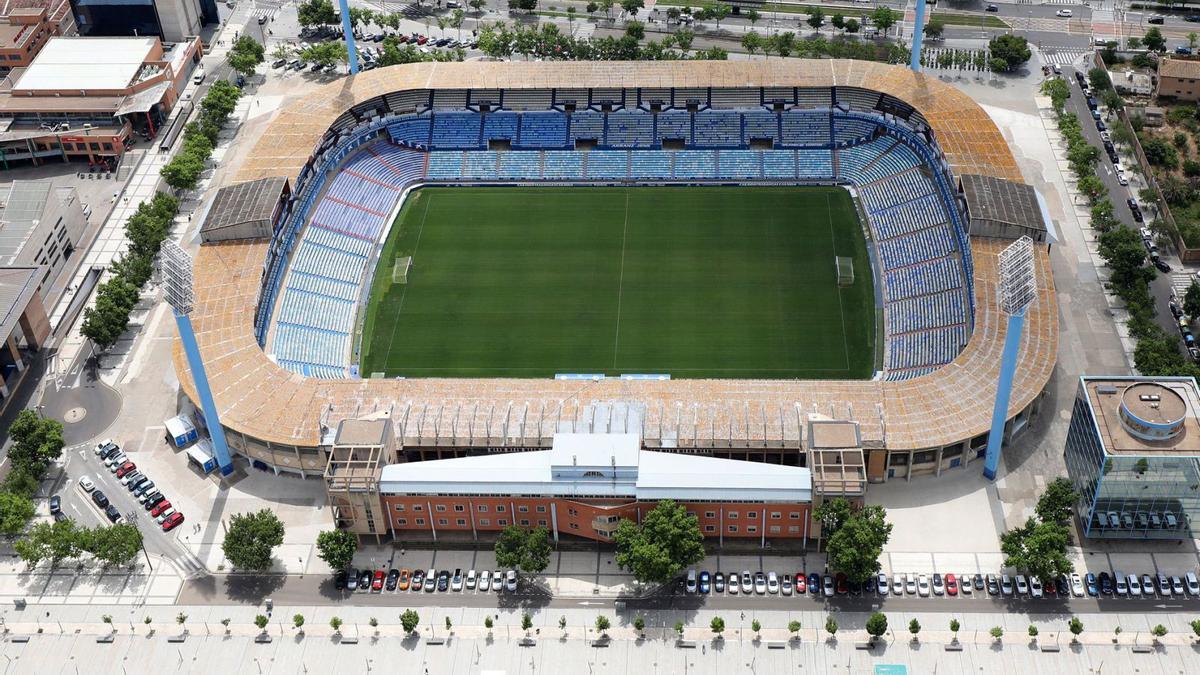 Imagen desde el aire del actual estadio de La Romareda.  | ÁNGEL DE CASTRO