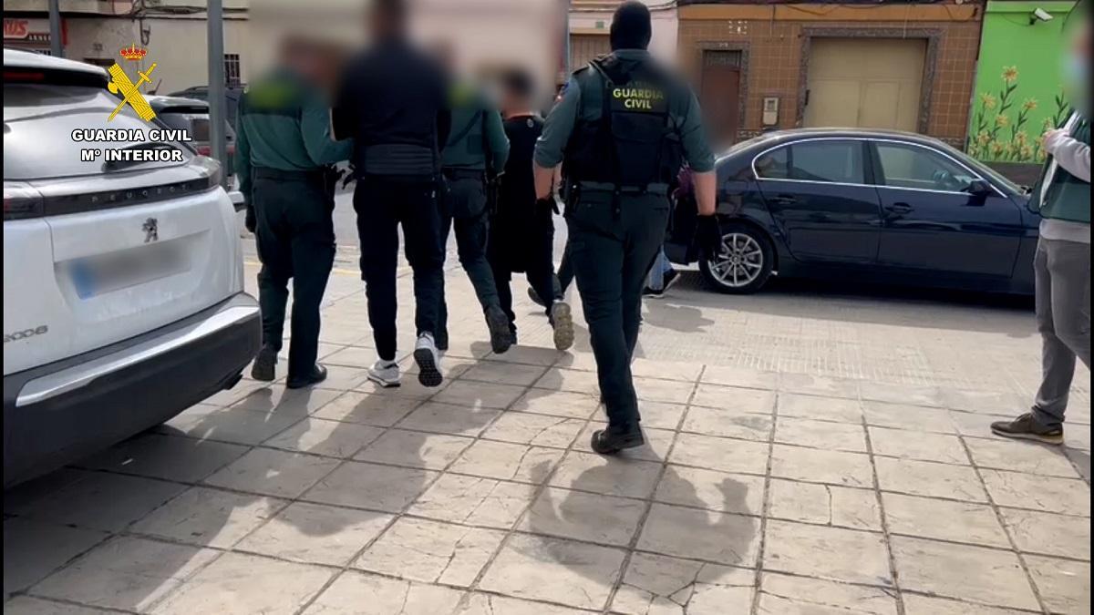 Momento de una de las detenciones de la operación contra el narcotráfico 'Big red'