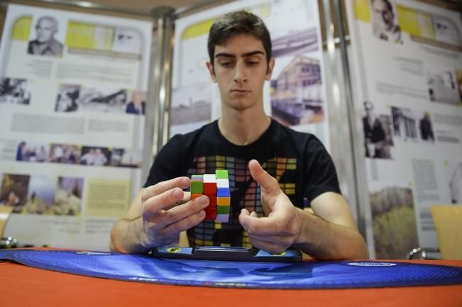 CAMPEONATO DE CUBO DE RUBIK EN ELDER