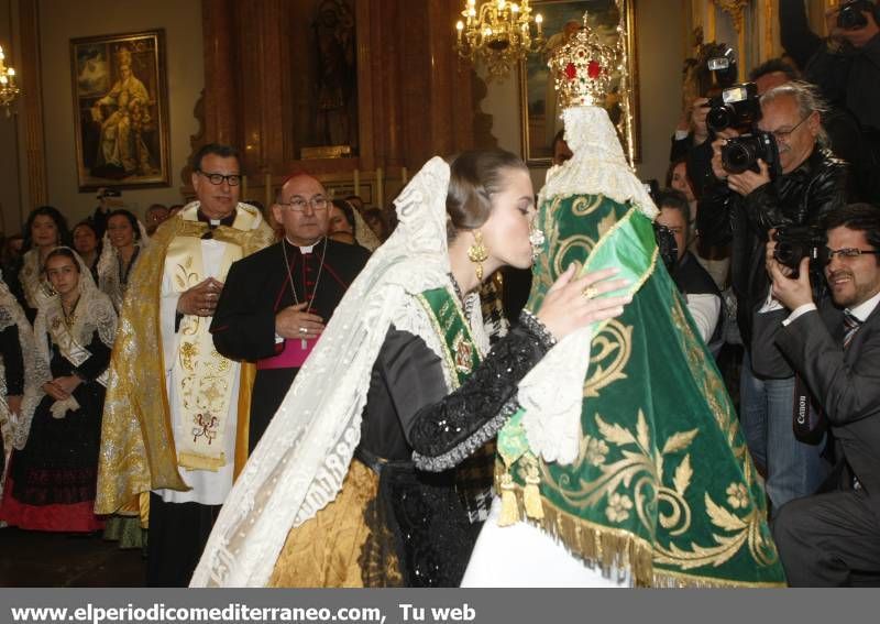 Galería de fotos --  La Ofrenda de Flores pudo con el frío y el viento