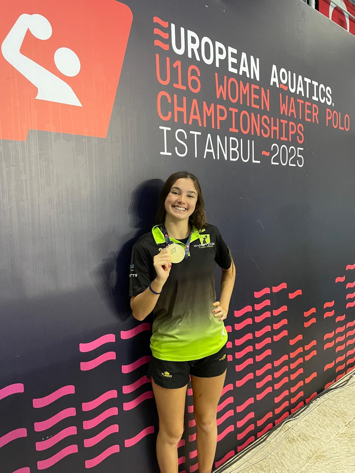 Gabriela Paulini, en el pasado europeo sun-16.