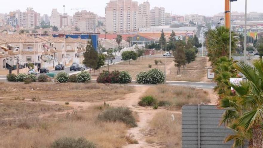 Los propietarios del «Plan Montecarlo» de Torrevieja deberán costear su reforma