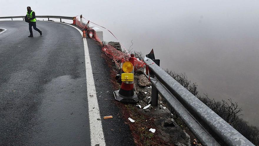 Rescate de los cuerpos de los fallecidos en el accidente de tráfico de Gran Canaria