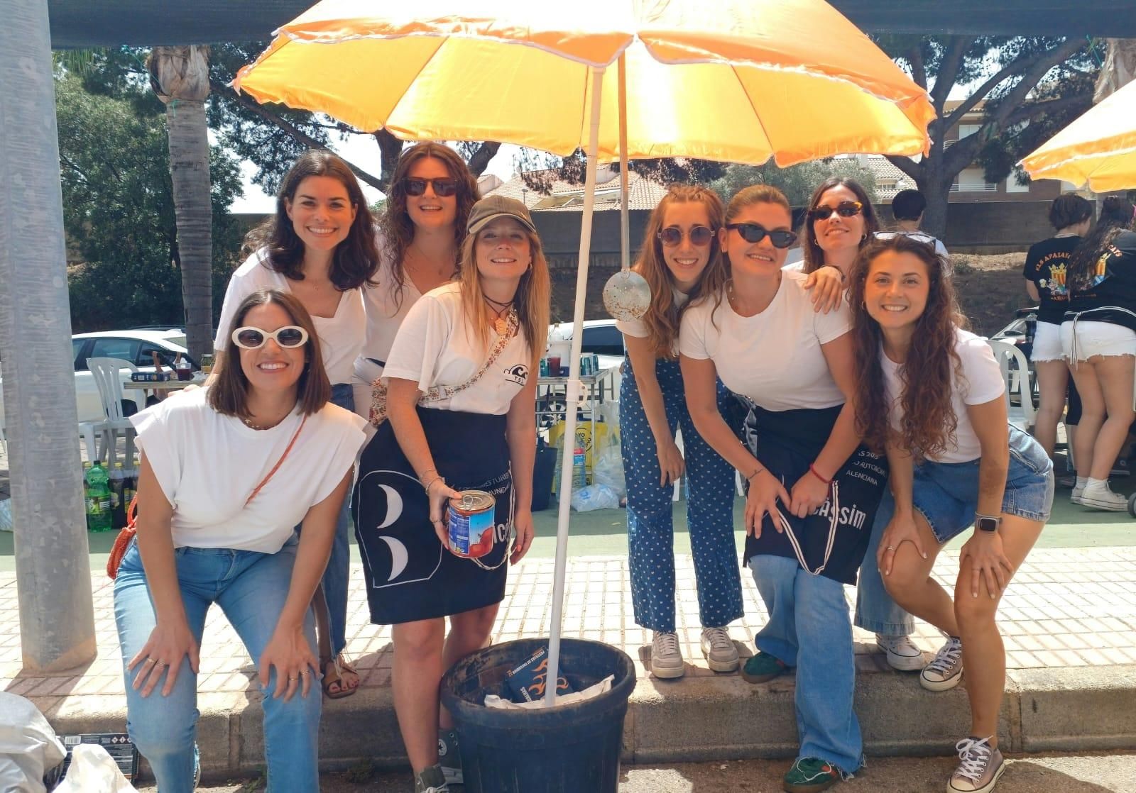 Las imágenes del primer concurso de paellas entre peñas de Benicàssim