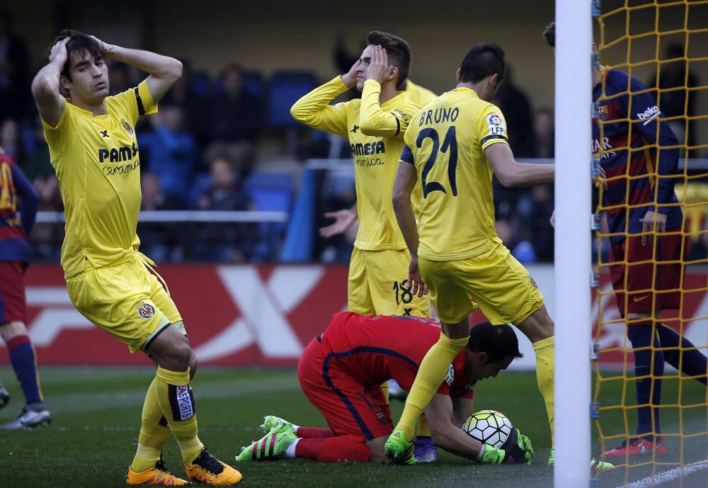 Imágenes del partido entre el Villarreal y Barcelona