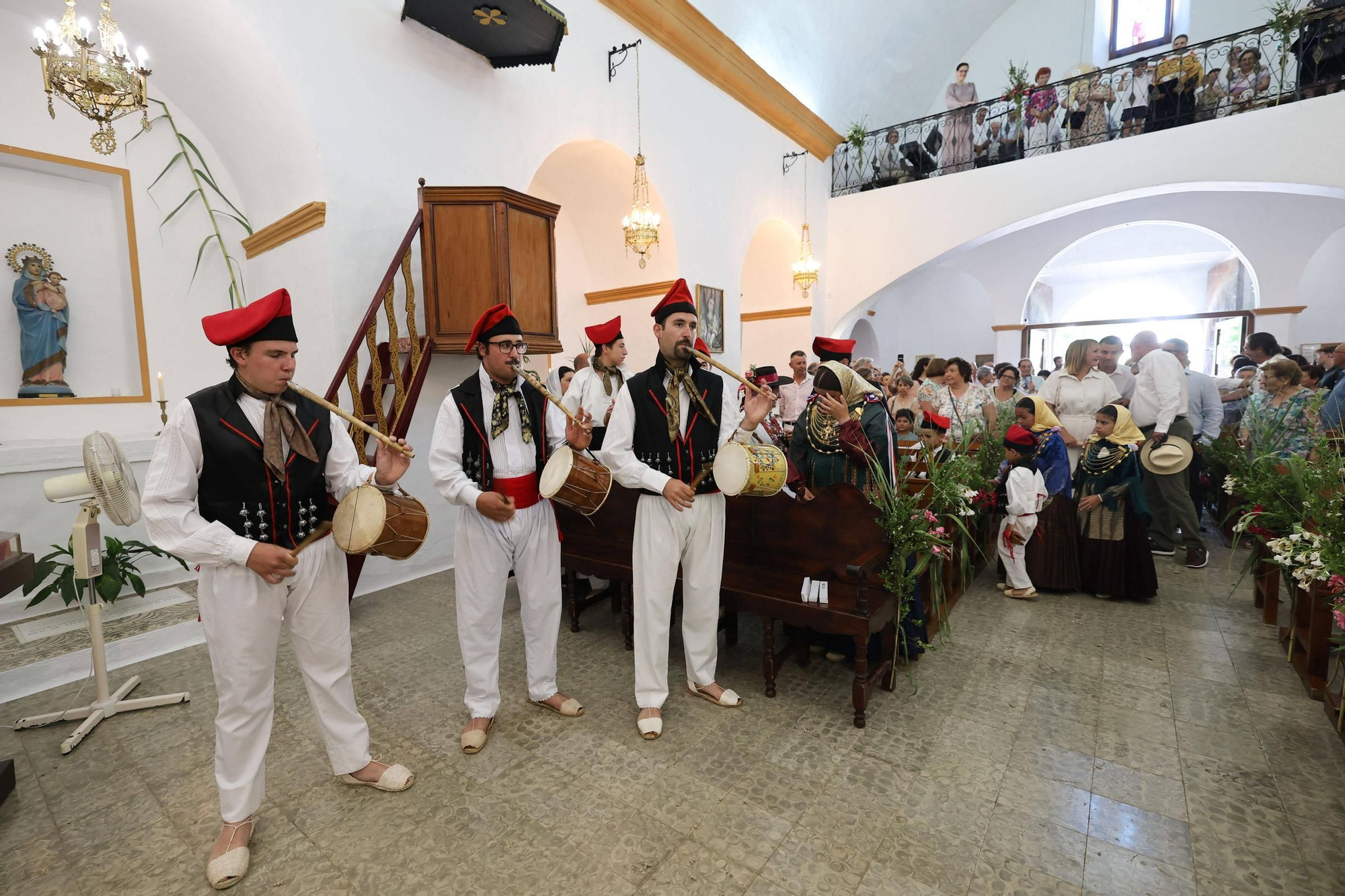 Mira aquí todas las fotos del día grande de las fiestas de Sant Joan